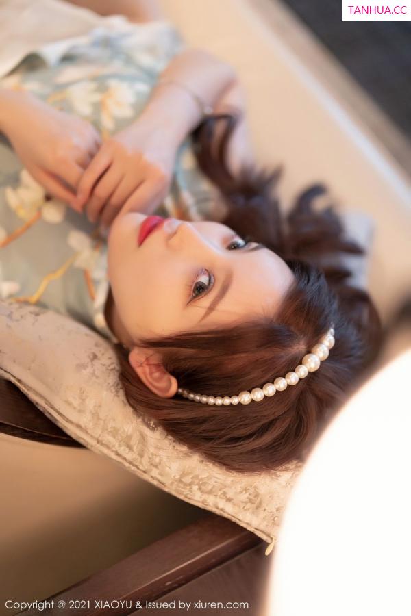 杨晨晨 sugar小甜心CC 宅男女神杨晨晨 韵味旗袍淡绿内衣第26张图片